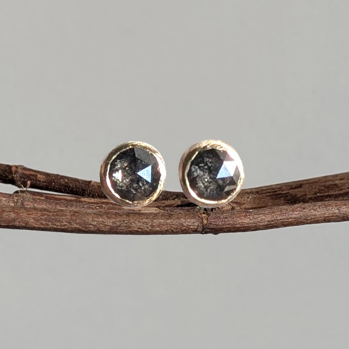Peppery Diamond Gold Stud Earrings Handmade